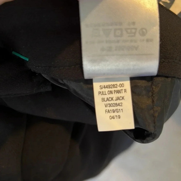 NWT Old Navy Black Jack Stripe Pull On Straight Leg pants women’s size 4P - Picture 12 of 12